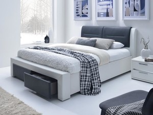 Bed with slatted base ID-16716