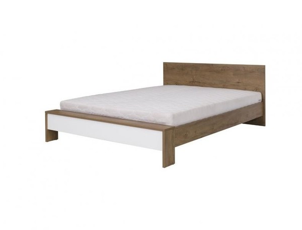Bed with slatted base ID-17155
