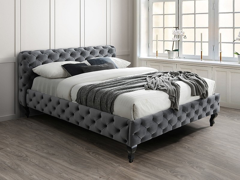 Bed with slatted base ID-23071