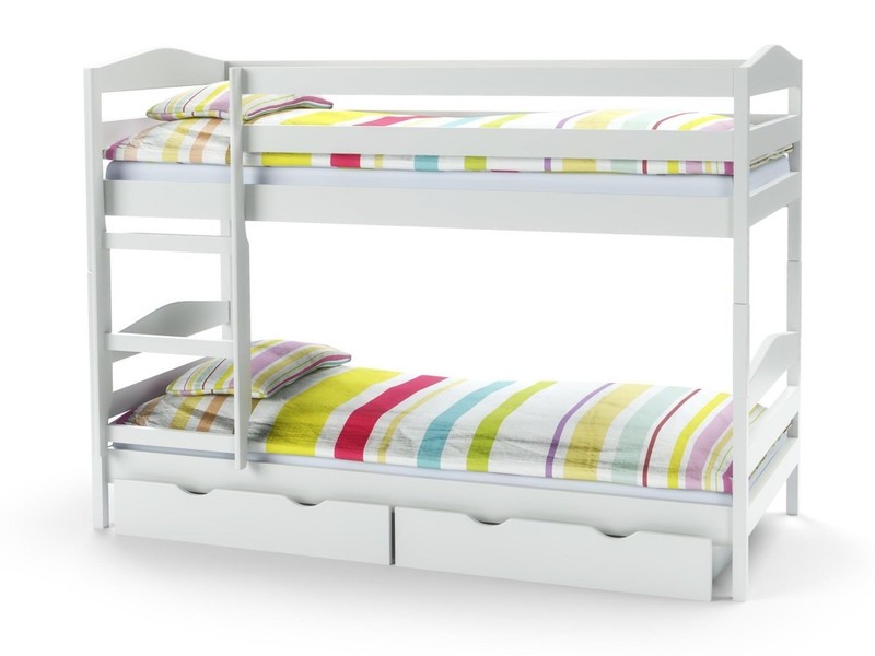 Bed with mattress ID-23905