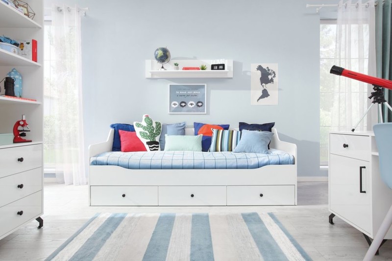 Bed with slatted base ID-24992
