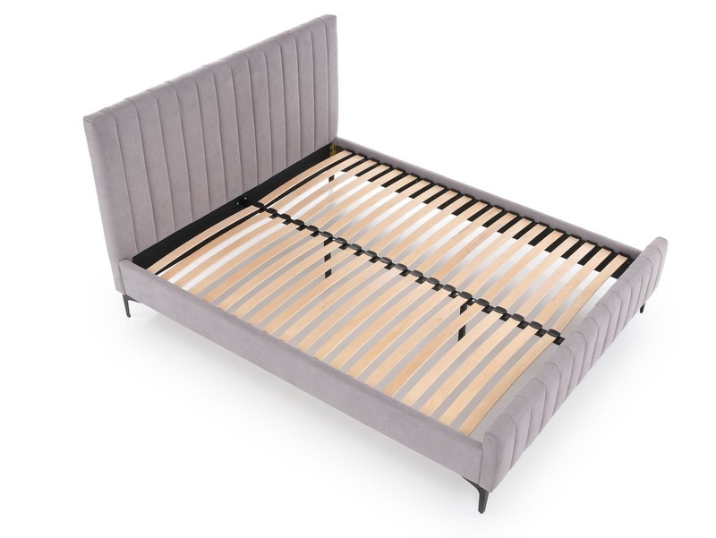 Bed with slatted base ID-25543