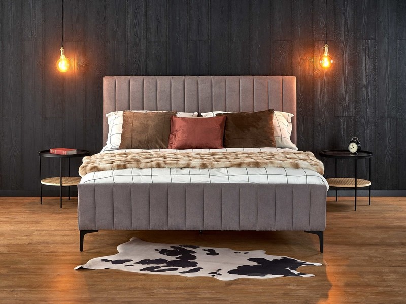 Bed with slatted base ID-25543