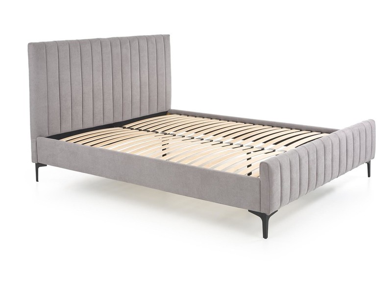 Bed with slatted base ID-25543