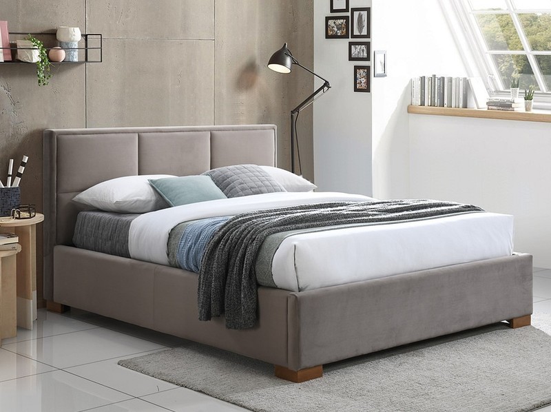 Bed with slatted base ID-28128