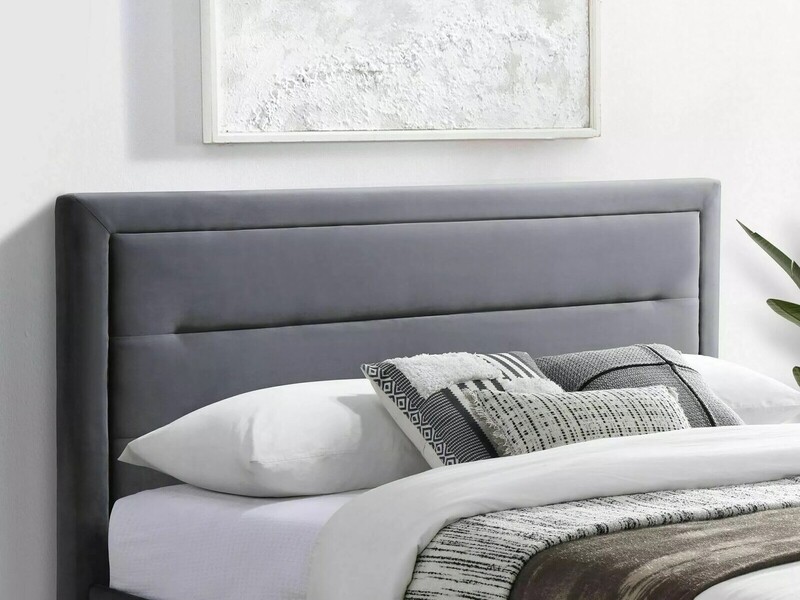 Bed with slatted base ID-29157